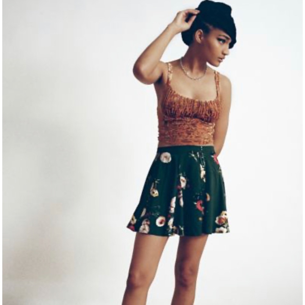 Urban Outfitters Millie pleated skirt NWT